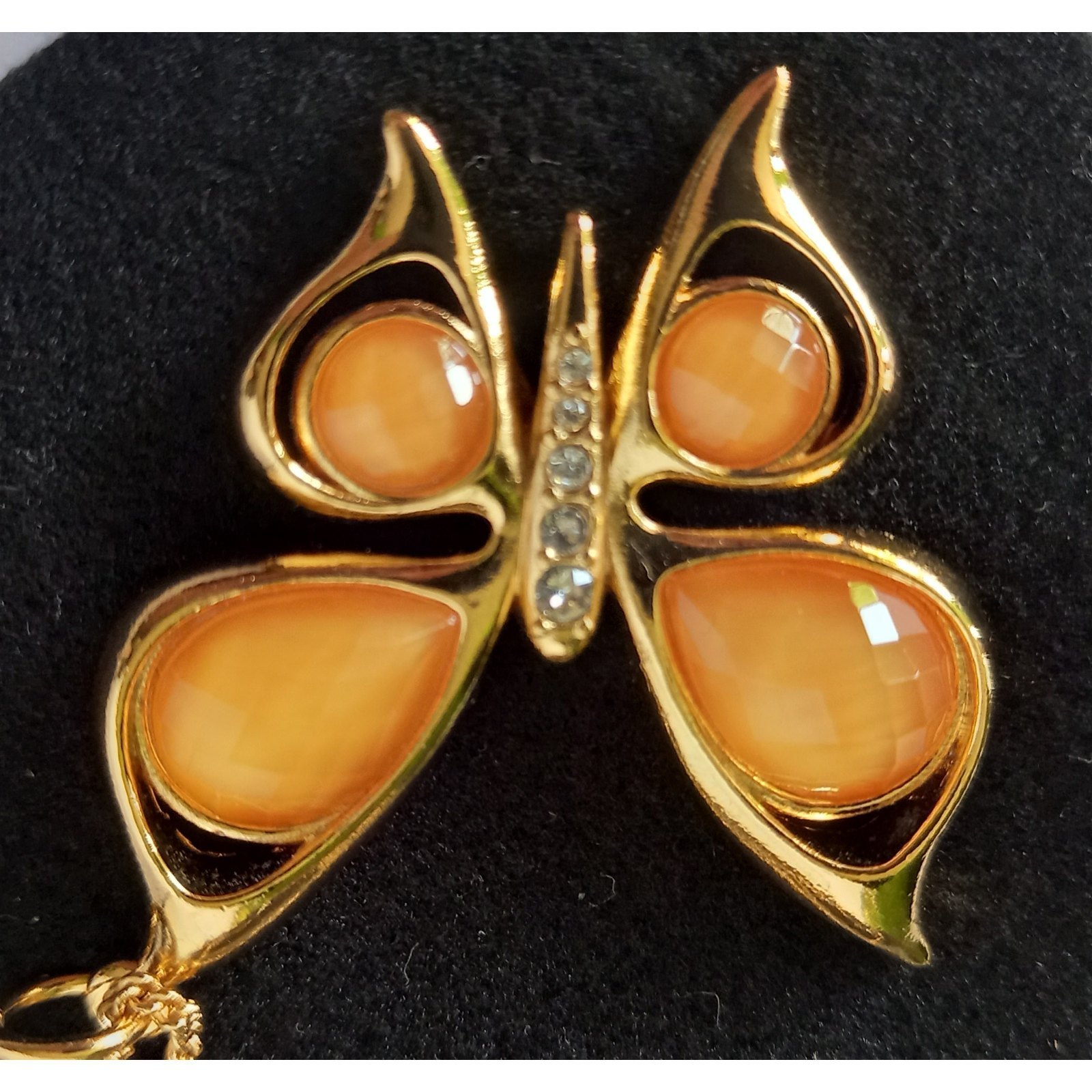 ESTUCHE 1 COLLAR + 1 PAR DE ARETES YAMBAL - COLECCION MARIPOSI FEMME - COLLAR DE ORO 24 QUILATES