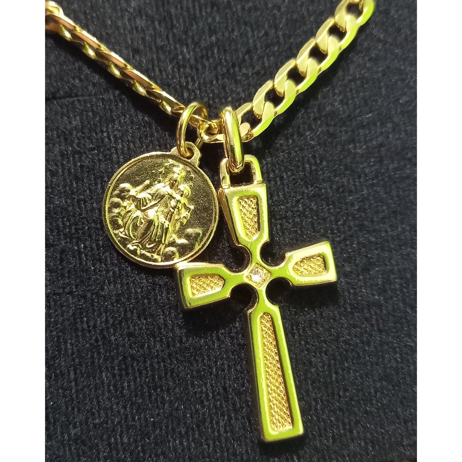 COLLAR HOMBRE UNIQUE - COLECCIÓN CADENA CARMELITA DE ORO 18 QUILATES